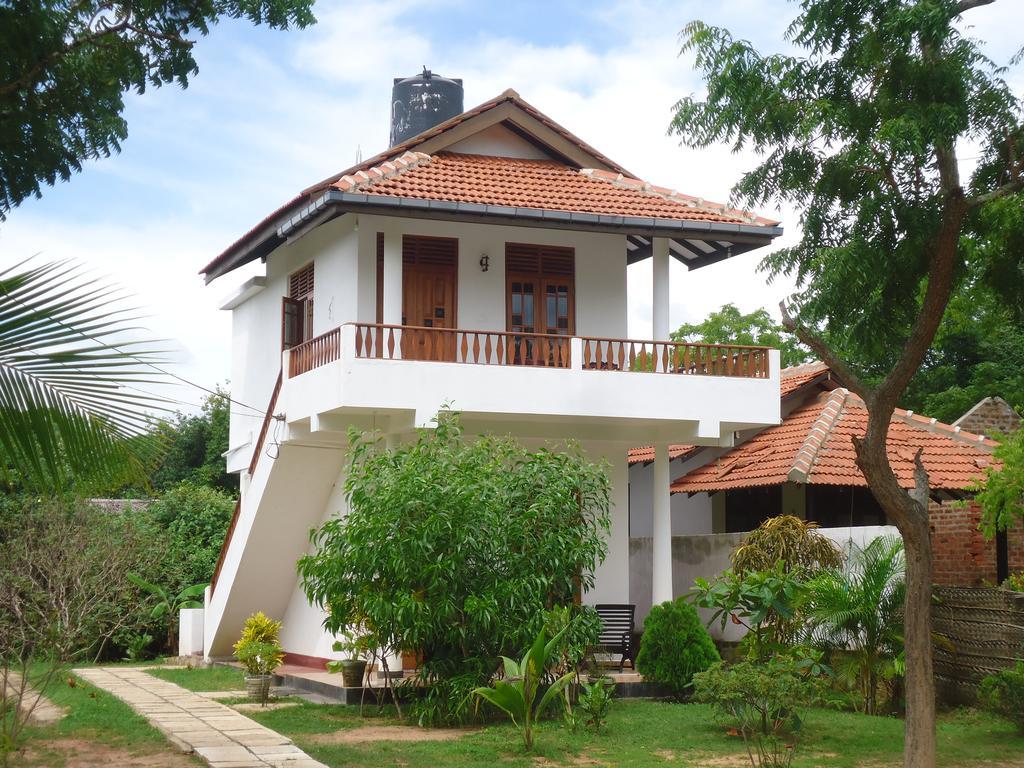 Rock Pool Residence Tangalle Exterior photo